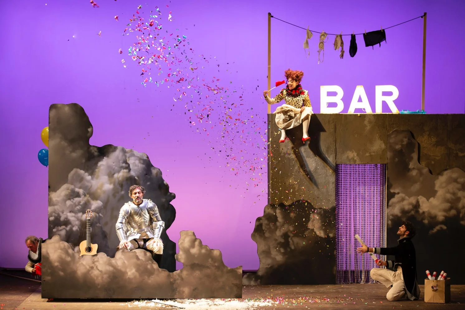 Un cuore divetro in inverno
uno spettacolo di e con Filippo Timi
e con Marina Rocco, Elena Lietti, Andrea Soffiantini, Michele Capuano
luci Camilla Piccioni
produzione Teatro Franco Parenti / Fondazione Teatro della Toscana