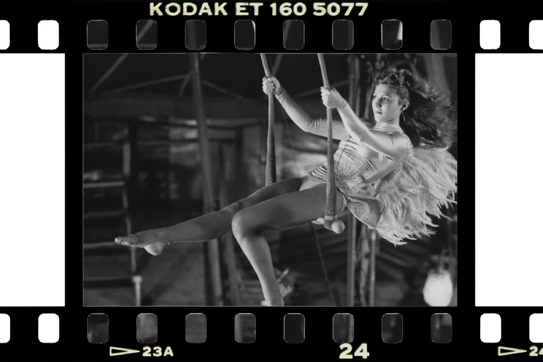 Il cielo sopra Berlino: il ritorno in sala 30 anni dopo la caduta del muro