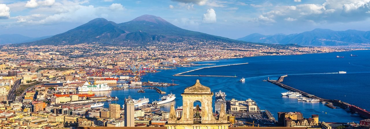 Il mare non bagna Napoli: come Anna Maria Ortese e la sua città si dissero  addio
