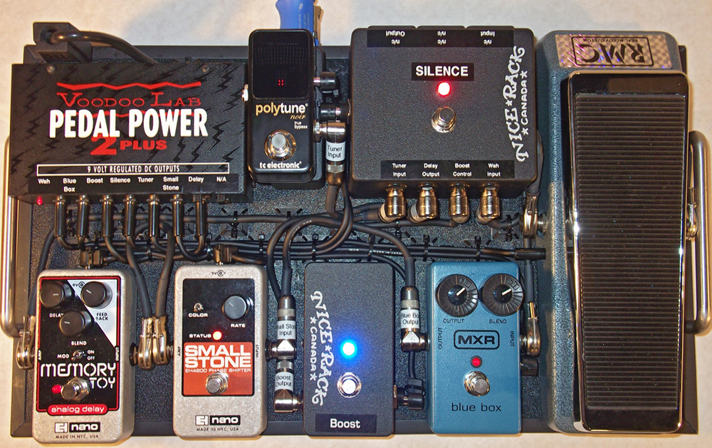 Compact Pedalboard