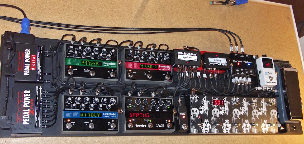 RJMMusic_MasterMind_Mini_Effect_Gizmo_Mini_Line_Mixer_Eventide_Space_TimeFactor_ModFactor_PitchFactor_RMC_Picture_Wah_Voodoo_Lab_Pedal_Power_2+_Pedal_Power_Digital_02.JPG