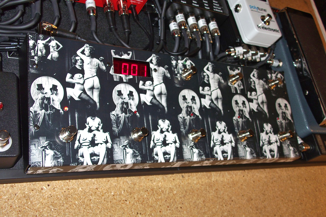 RJMMusic_MasterMind_Mini_Effect_Gizmo_Mini_Line_Mixer_Eventide_Space_TimeFactor_ModFactor_PitchFactor_RMC_Picture_Wah_Voodoo_Lab_Pedal_Power_2+_Pedal_Power_Digital_05.JPG