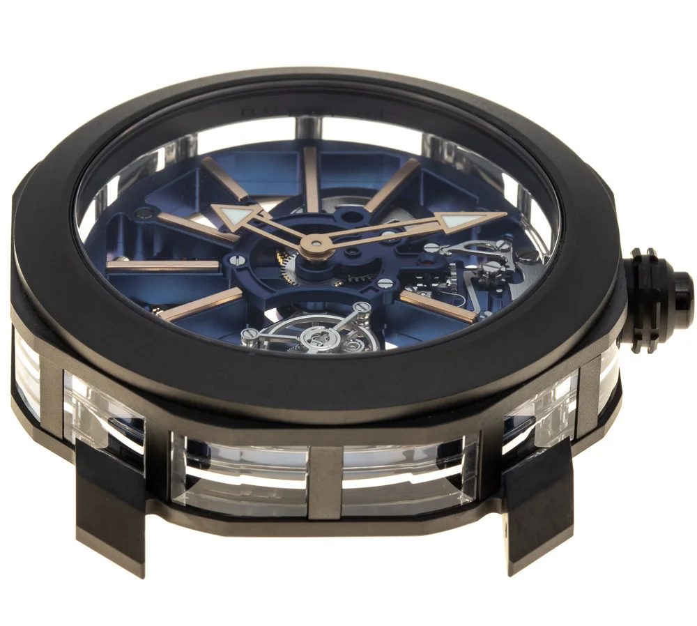 The sand blasted surface allows the black DLC treatment to be stronger than conventional applications on polished cases.