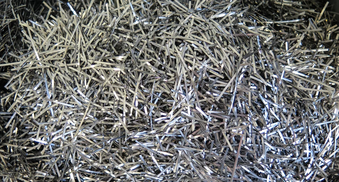 The automatic bridles, 20% thicker than the mainspring.