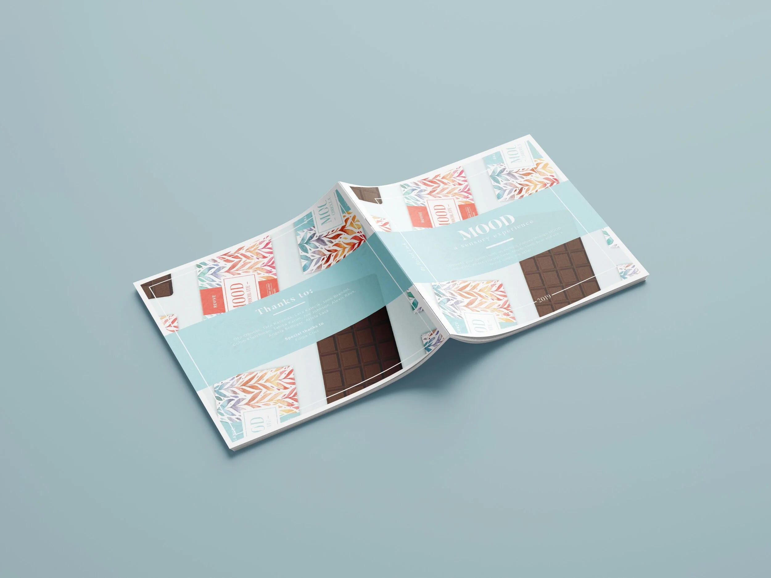 Free_Square_Brochure_Mockup_07.jpg