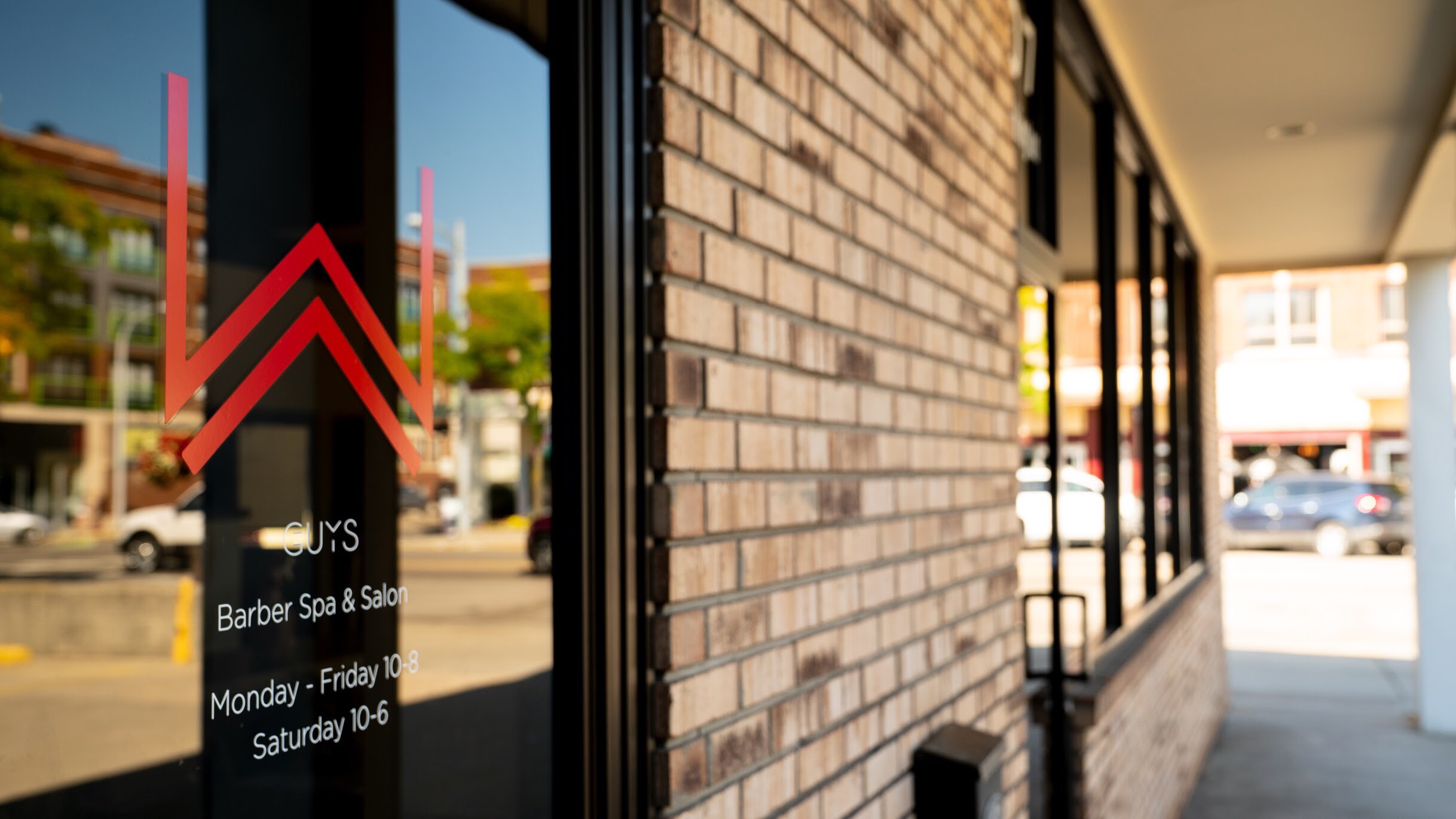 W Barber Spa & Salon of Royal Oak