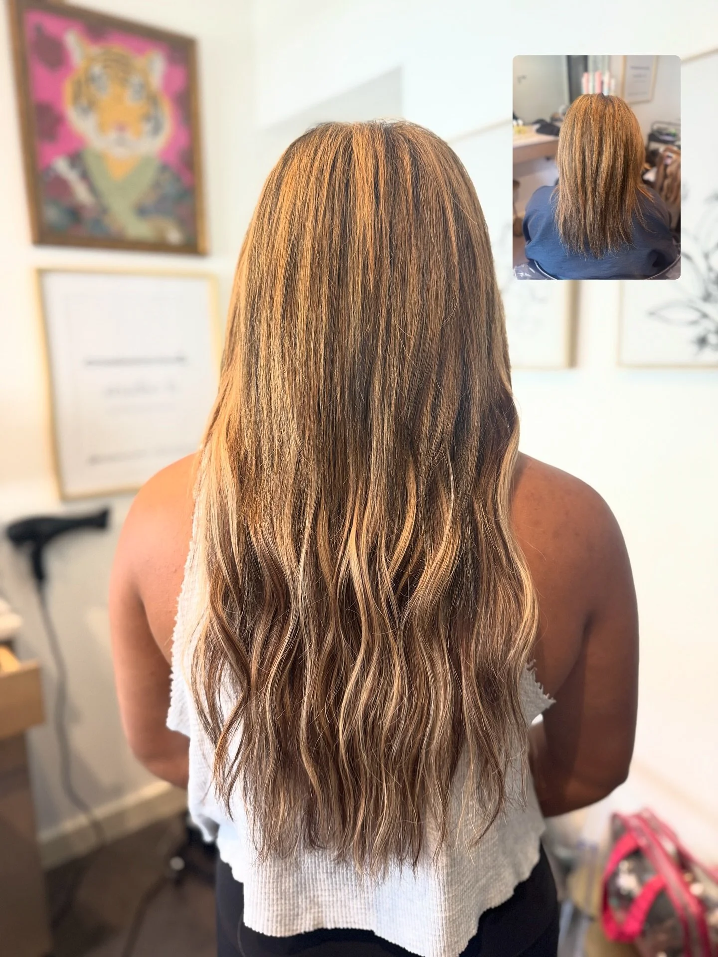 Before and after with Hairtalk Hair Extensions after a full head of highlights and a toner to blend the lightness with her natural brunette color💁🏽&zwj;♀️ 

#atxhairextensions #atxhairstylist #atxhighlights #studiob #lindybrookshair #shineon41statx