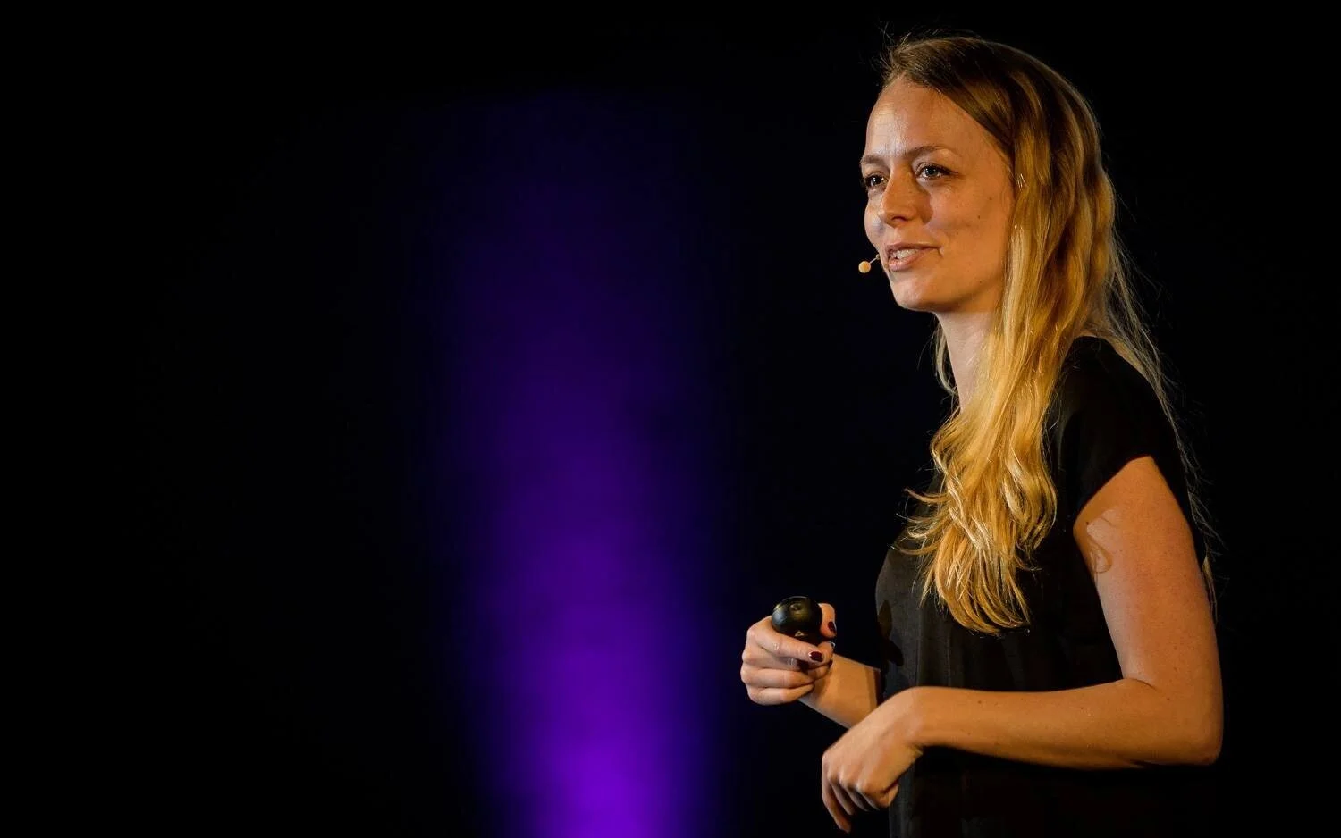 Speaker: Dutch researcher in philosophy of technology, cultural analysis, and post-humanism, and Singularity University Faculty Fellow Alix Rübsaam.