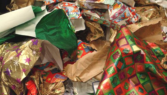 xmas-wrp-pile.jpg