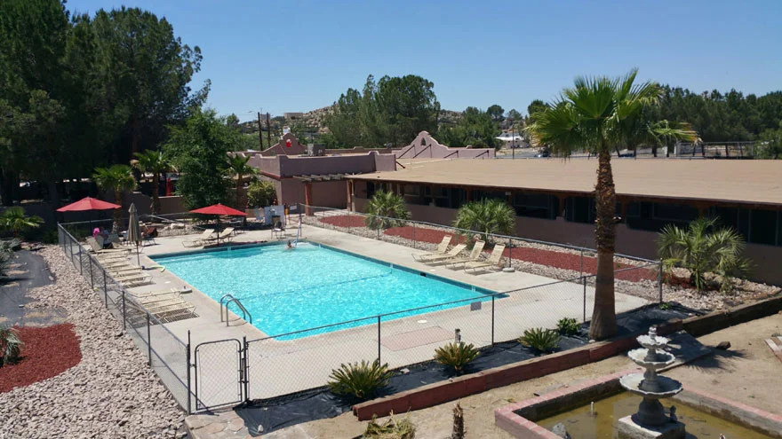 pool.jpg