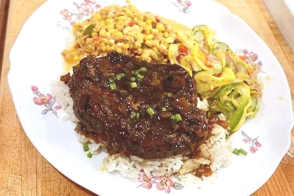 Round Steak Rice and Gravy