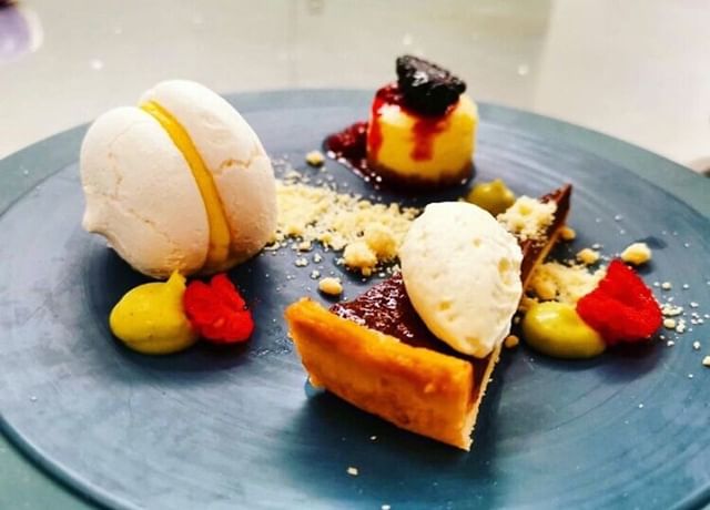 Fitzers Catering Trio of Desserts, calories don't count at the weekend!! π°
*
*
*
*
#dessert #yum #love #lovefood #food #chocolate #chefs #foodies #foodieireland #chefsireland #cooking #wow #events #eventprofs #dublin #eventsireland #teamfitzers #delicious