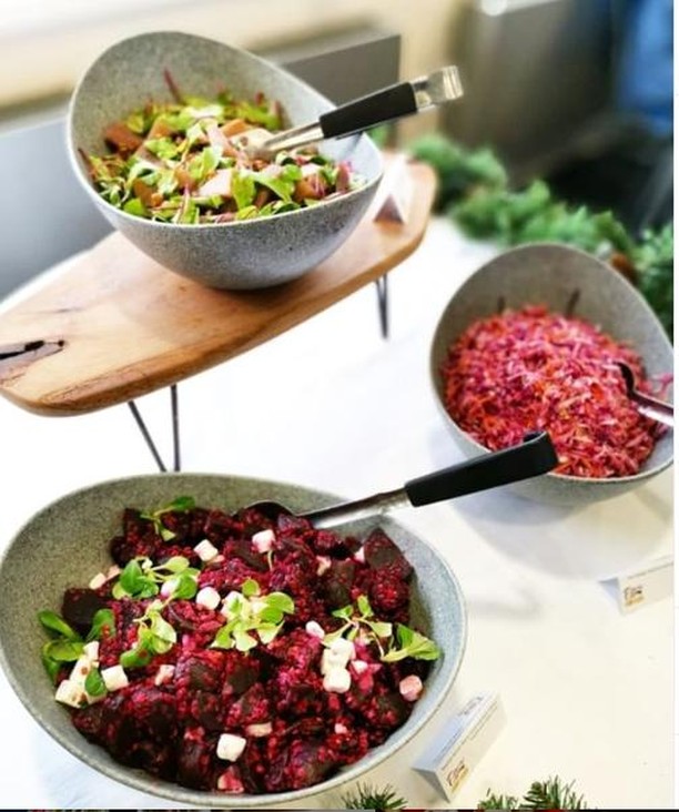 Vibrant summer salads by our chefs a delicious, healthy option! .
.
.
.
#fitzerscatering #main #meal #delicious #tasty #yum #gusto #buono #bueno #food #foodie # #foodstagram #foodiesofinstagram #foodlover #cleaneats #eatfresh #events #dublin #ireland #chefslife #foodandbeverage #catering #cateringireland #gusto #bestofirish