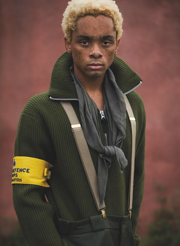 amazing mag4sml.jpg
