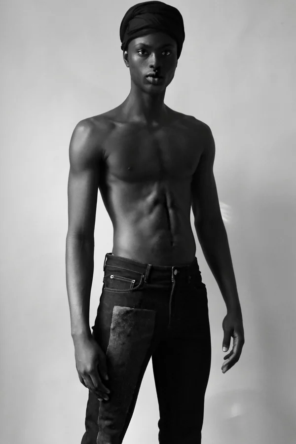 Mbaye_22-03-2019-23-33-16sml.jpg