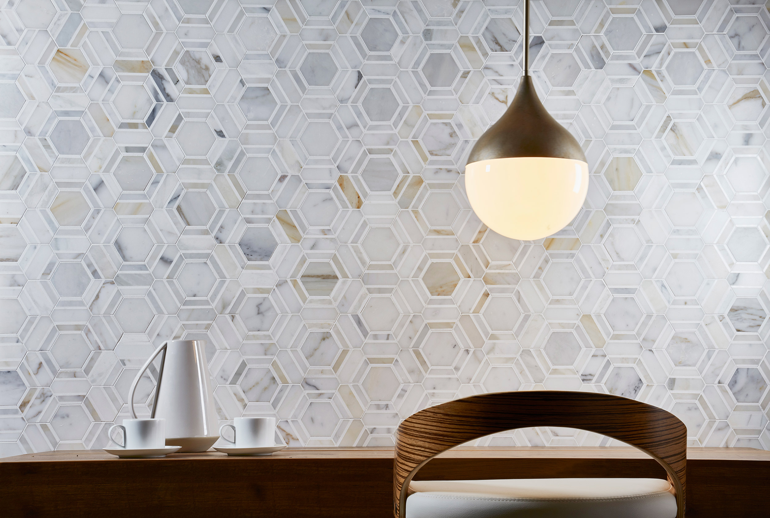 Pivot Calacatta Honed w/ Thassos Polished