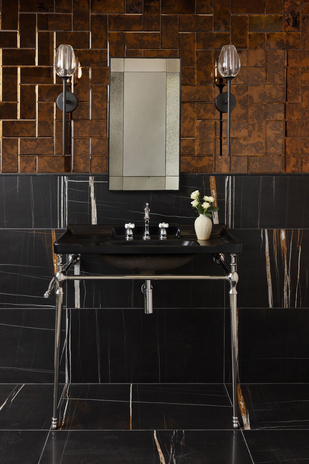 Regency-4x8-Antiqued-Bronze-C-Install-web.jpg
