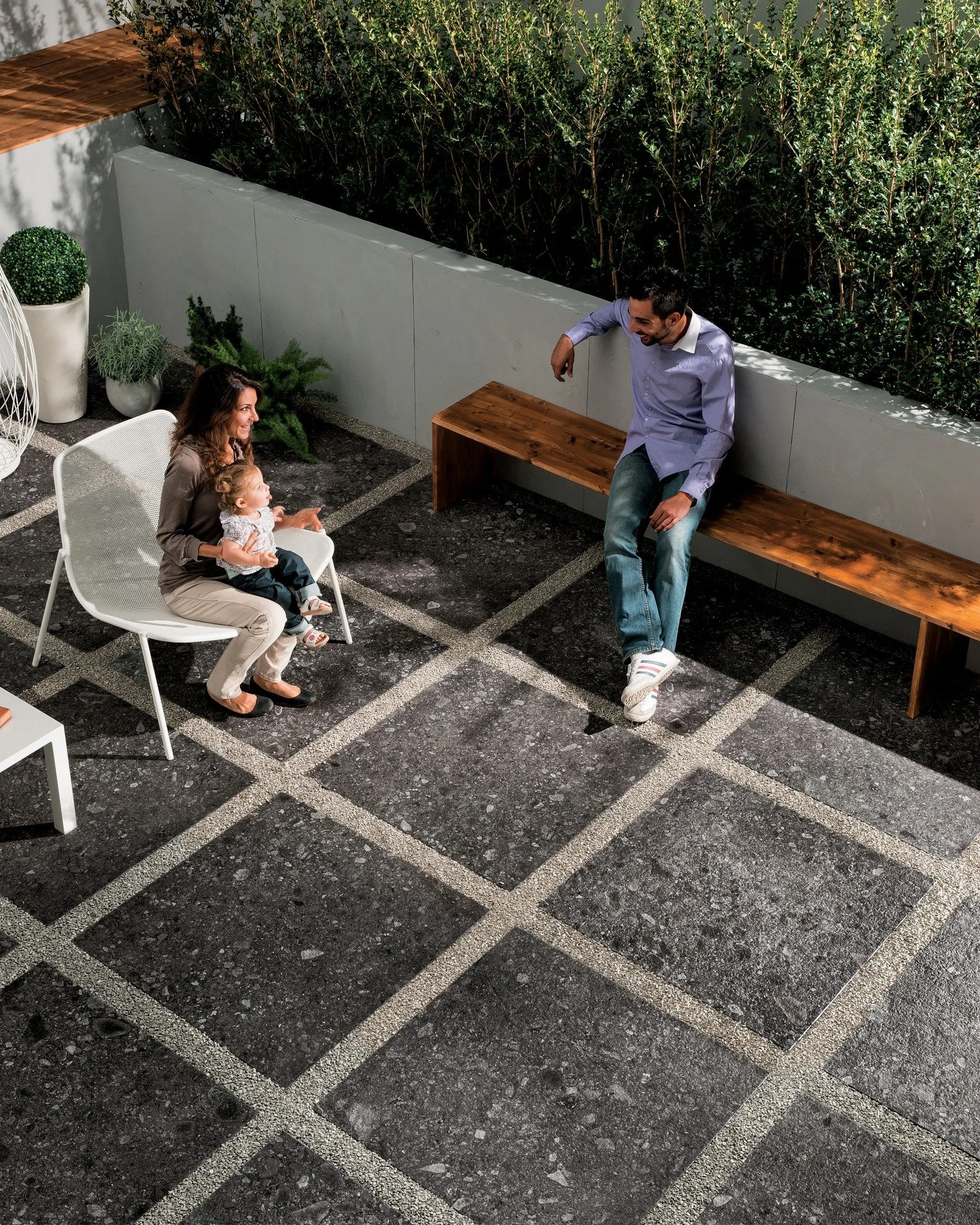 Spring has sprung&hellip; and it&rsquo;s officially outdoor entertaining season ☀️🌿

If your patio, walkway, or backyard could use a refresh, Evo 2 Norr is a customer favorite for a reason. With its natural, dimensional look and versatile color pale