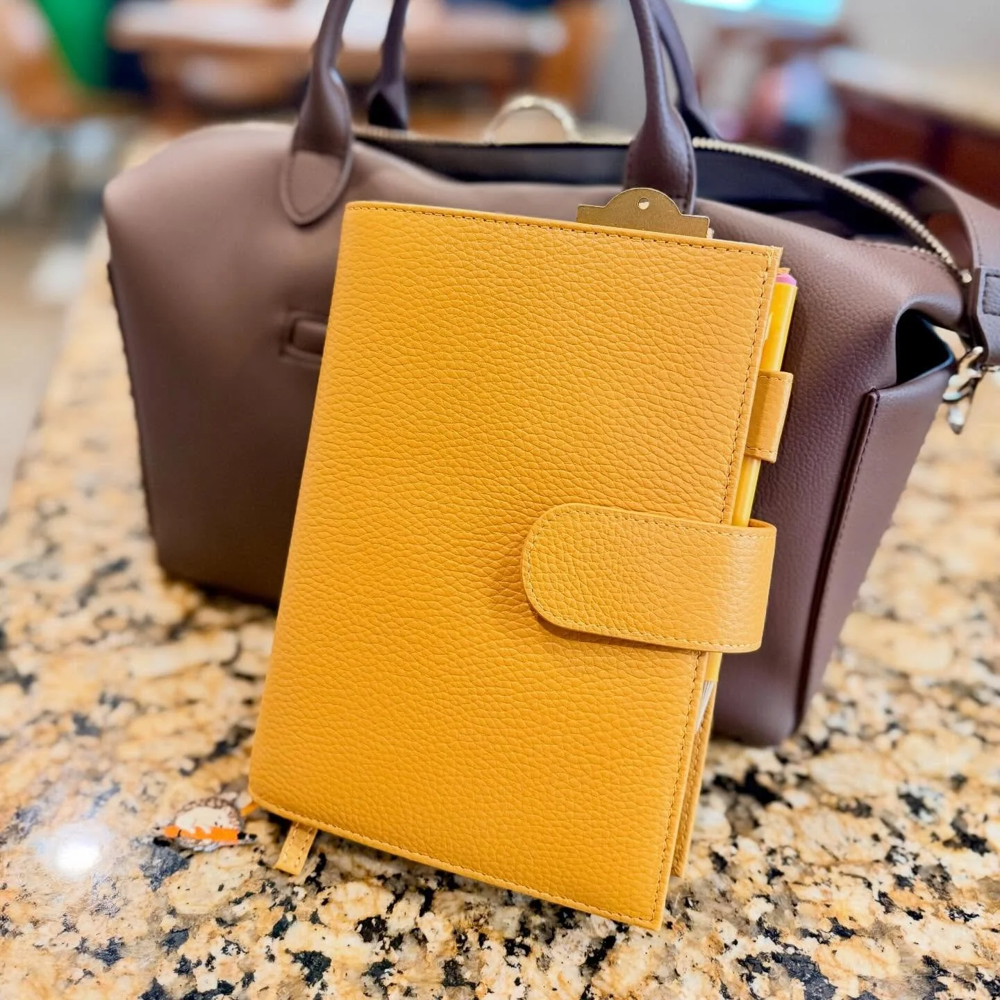 Look for the yellow ☀️ 

@motermofficial b6 journal cover in mustard

#writingmindset #motermmustard #moterm #notebook #planner