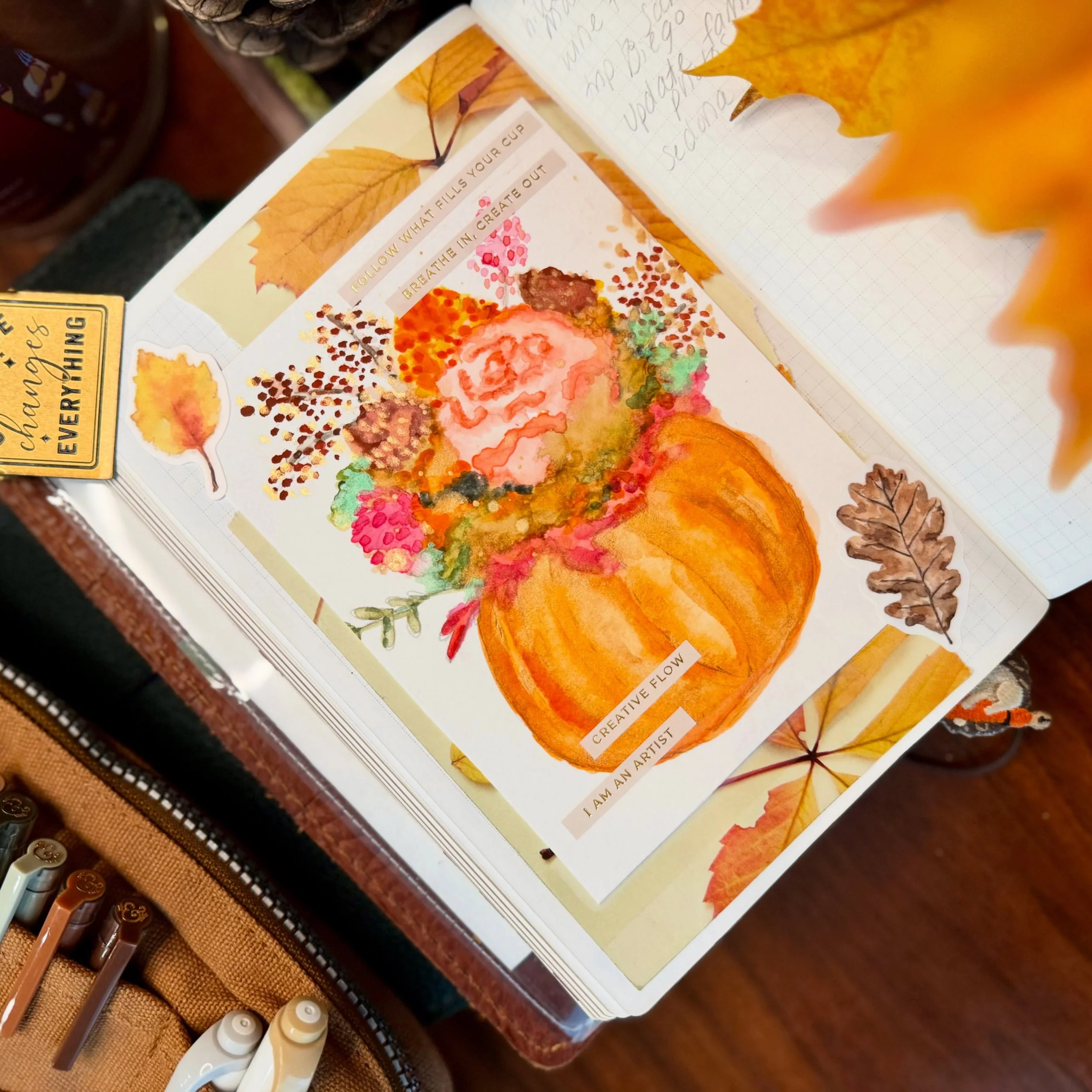 Watercolor Sundays 🎨 

I tried out the Autumn watercolor workbook from @emilylexstudio and loved it! I really liked having the tutorial on the page so that when I do watercolors with my kindergartener, we can focus on painting and having fun rather 
