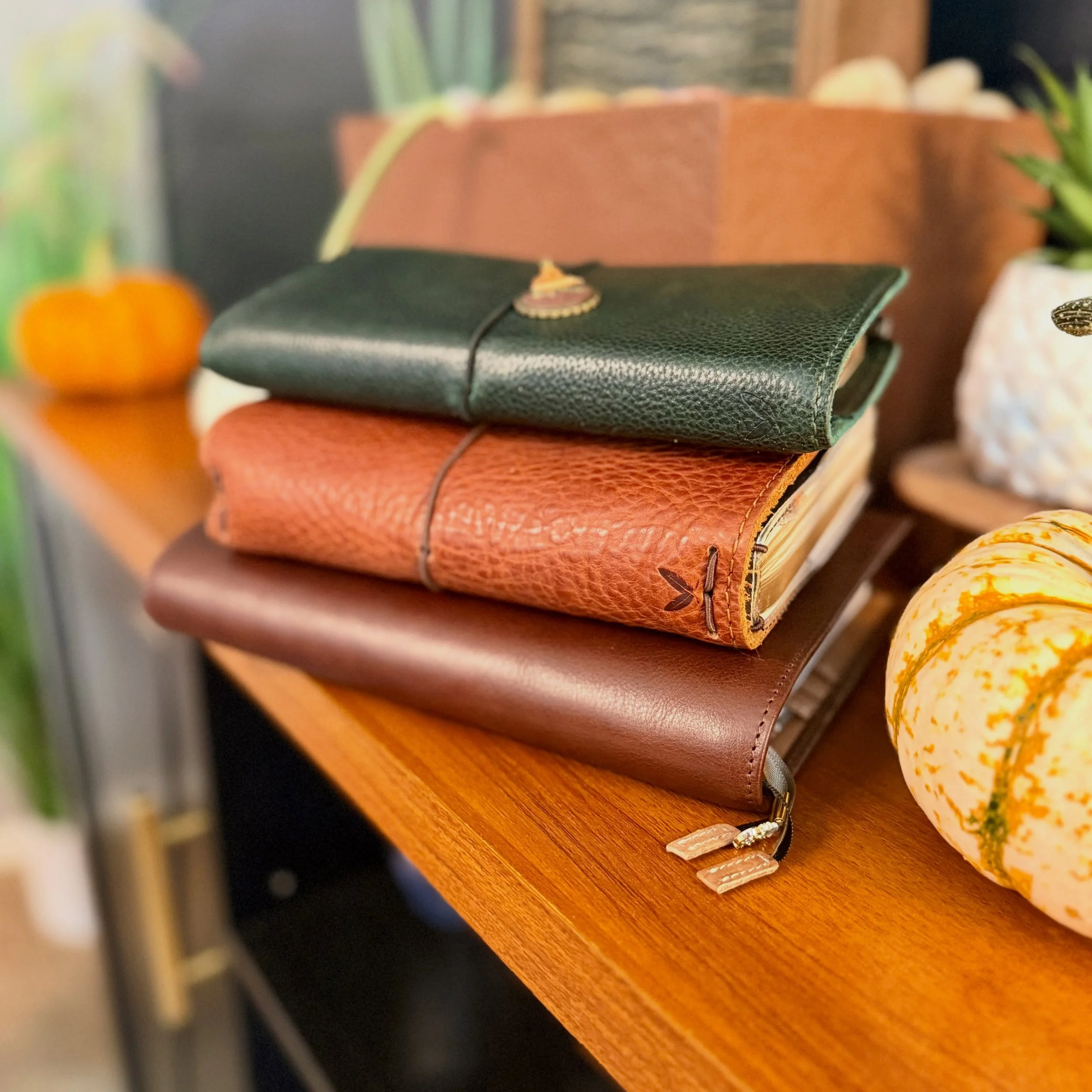 The Autumn Ember sticker collection from @planningwithk may be one of my fall favorites 🍂 

I feel like I am currently loving anything burgundy or forest green. 

I am also really happy with my 3 notebook system right now. I feel like I want to use 