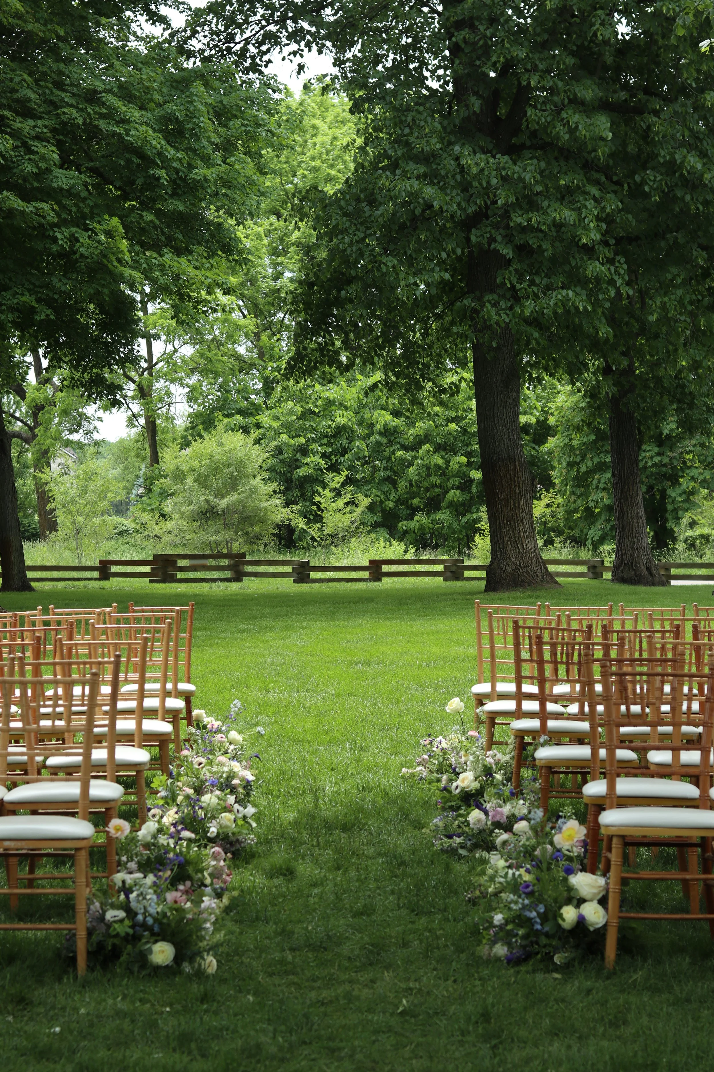 Aisle Florals for Alexandra & William's Wedding; June 2022