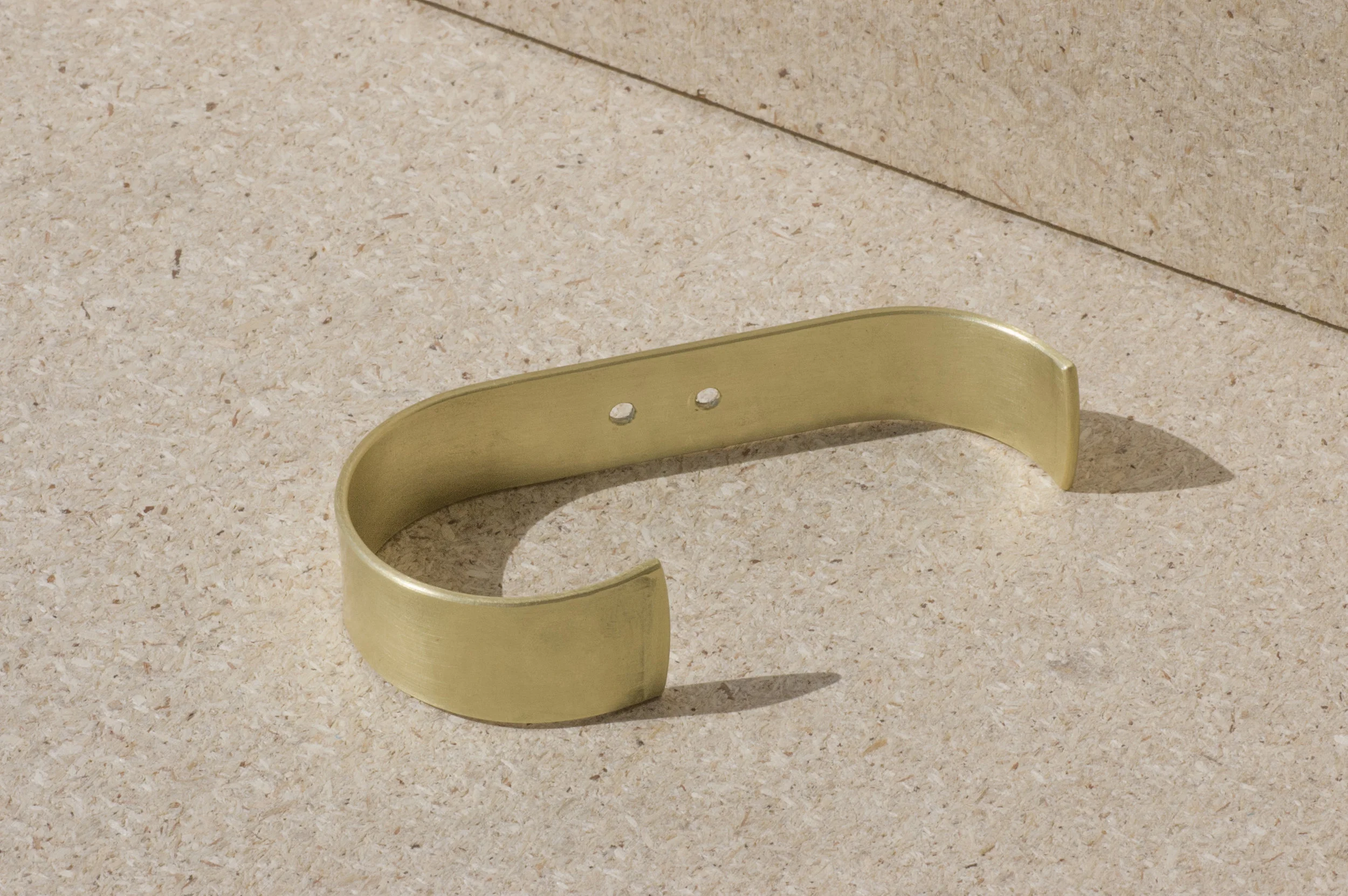 Curve hook lg landscape.jpg