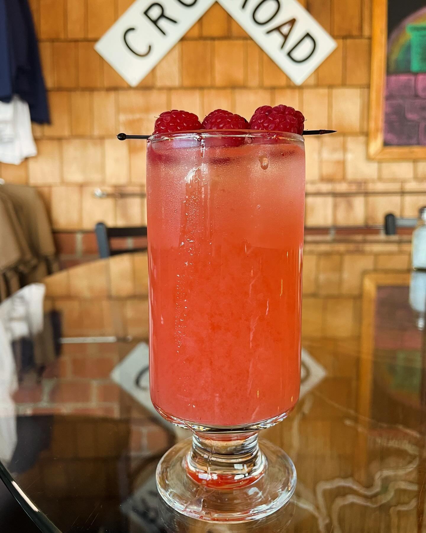 It&rsquo;s time for new drink specials, what are you ordering first?! 

🍍 Pineapple Upside Down Mimosa&ndash;Pineapple juice, vanilla puree, and champagne served over ice with a sugar rim, pineapple and cherry, $9.

🍾 Raspberry Lychee Fizz&ndash;Ra