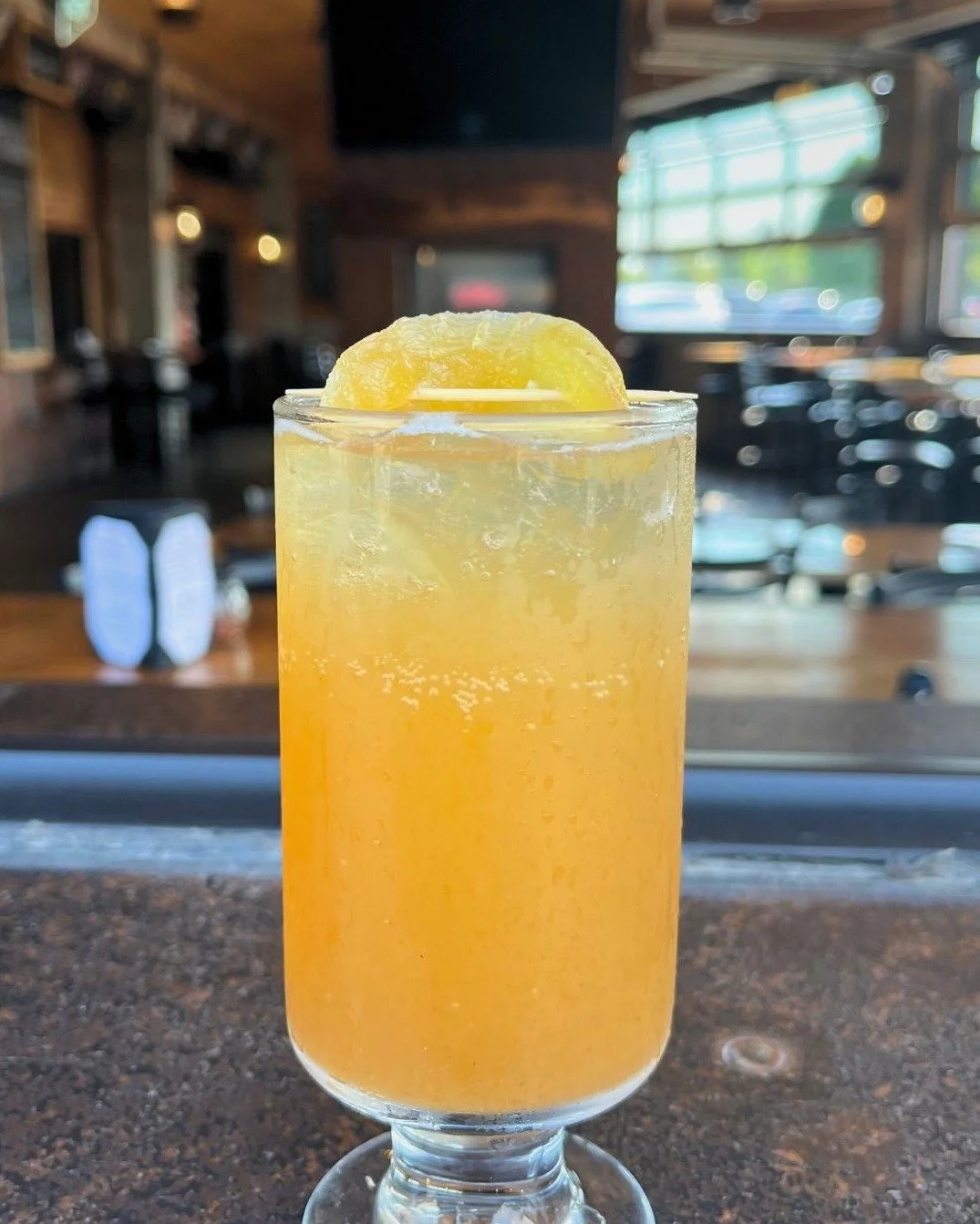 It's a beautiful day for our Pear-tember Fizz made with house made maple sugar and cinnamon simple with pear pur&eacute;e and champagne; served over light ice with a candied ginger garnish. 🍐