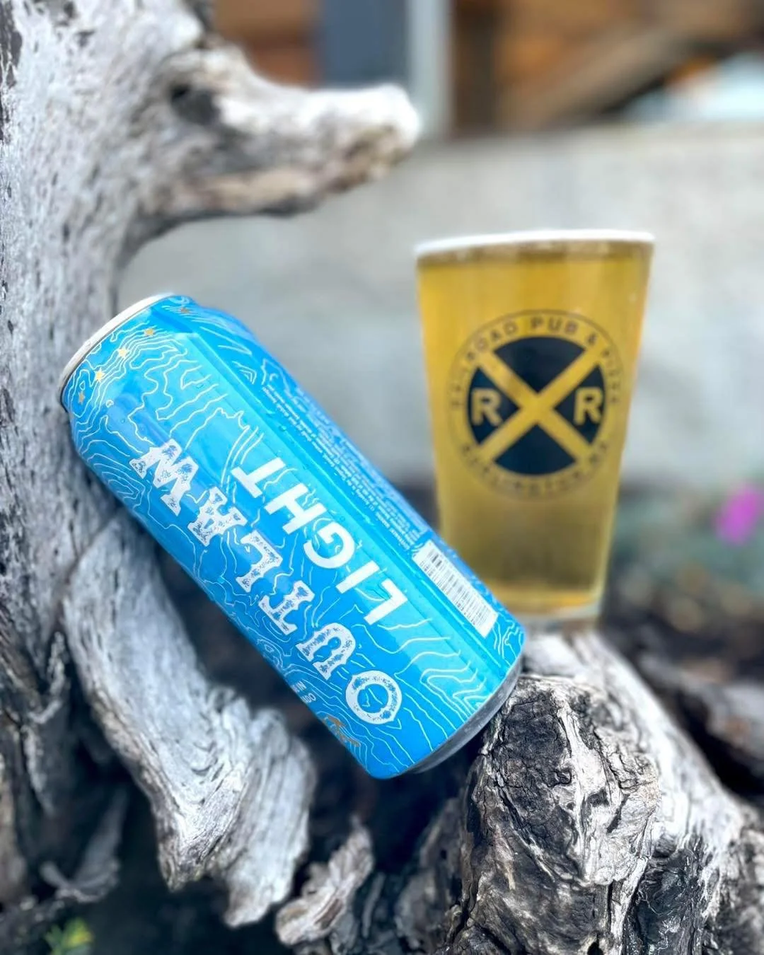 🚨 Outlaw Light&mdash;$5 all day, everyday 👊 

Outlaw is crafted for the beer loving patrons of this great country. At 4.2% ABV this beer is crisp, crushable &amp; refreshing!