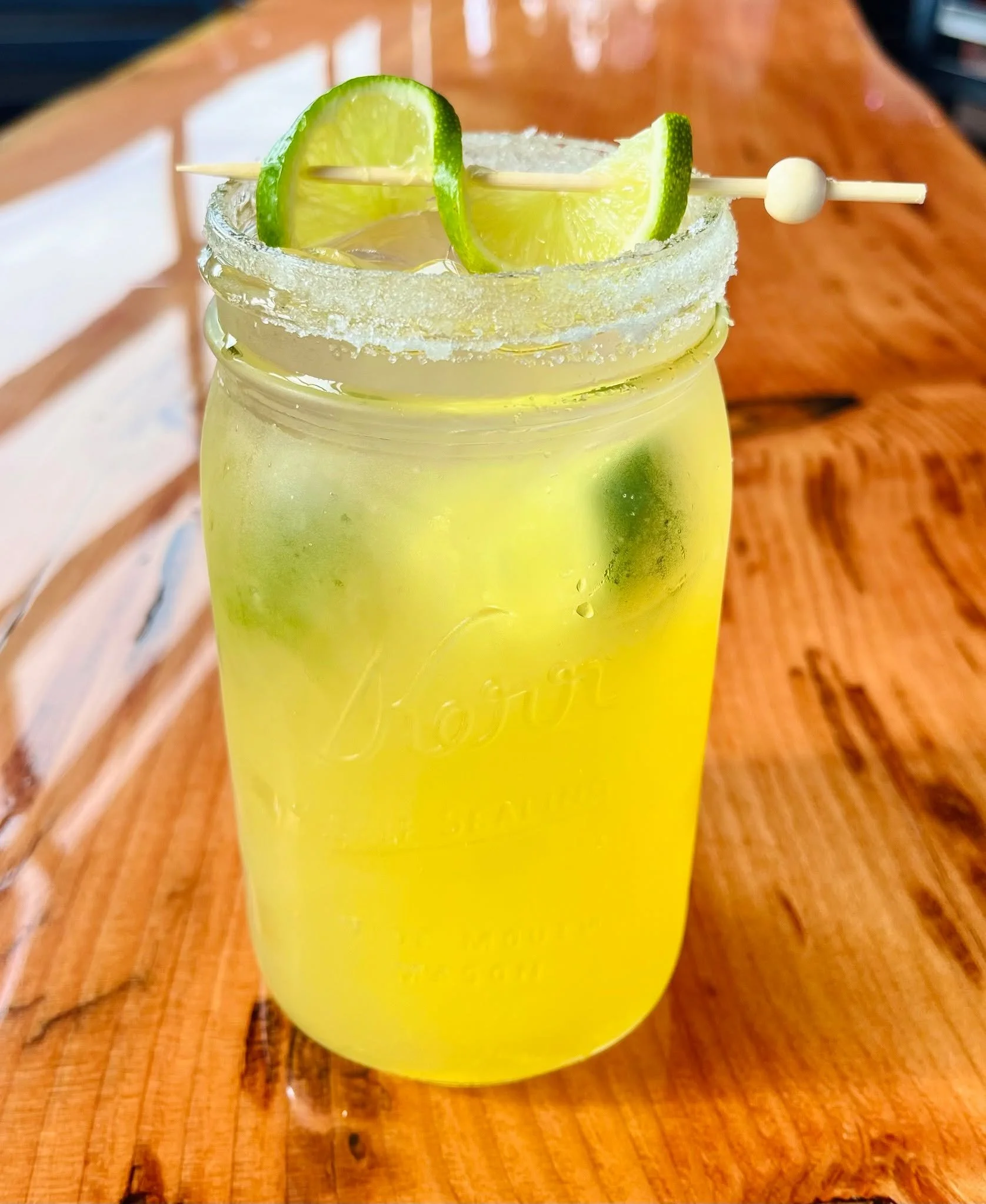 Last call for these two drink specials at Railroad! 🚂 

◾ Spring Zing &mdash; White sugar rim, fresh muddled lime, passion fruit &amp; vanilla pur&eacute;e, lemon lime soda, champagne and lime White Claw, $11. 

 ◾ Hibiscus Cucumber Mimosa &mdash; H