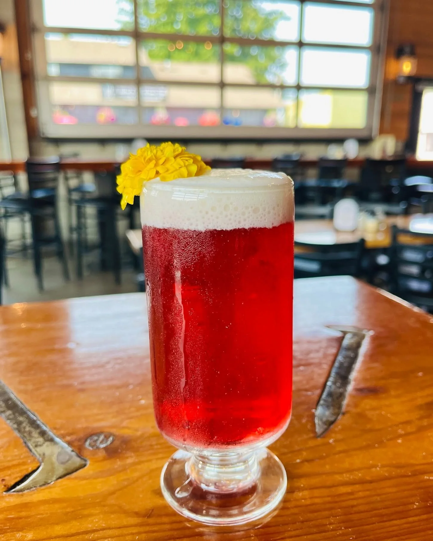 🍕 Railroad is open until 10pm tonight, grab the family and come on in! 

Our Huckleberry Rose made with 2 Towns Huckleberry Cosmic Crisp Cider, a dash of vanilla syrup, Ros&eacute; Prosecco, and topped with vanilla cold foam.