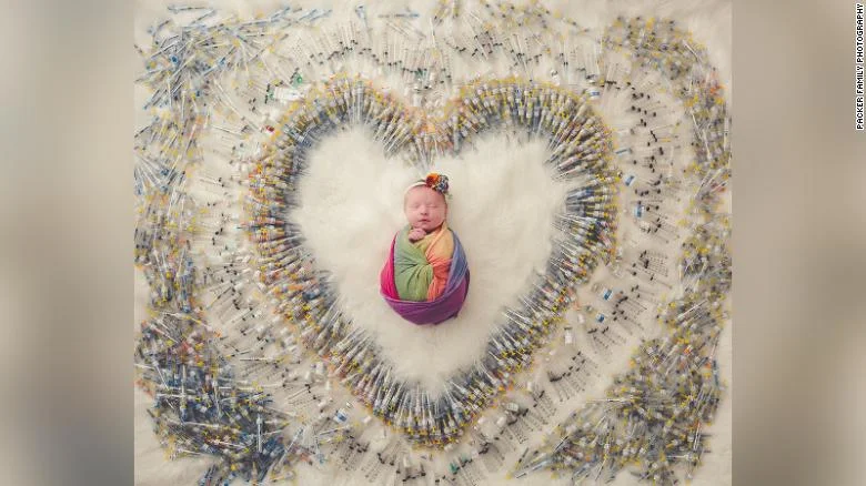 180816212952-01-ivf-baby-viral-photo-exlarge-169.jpg