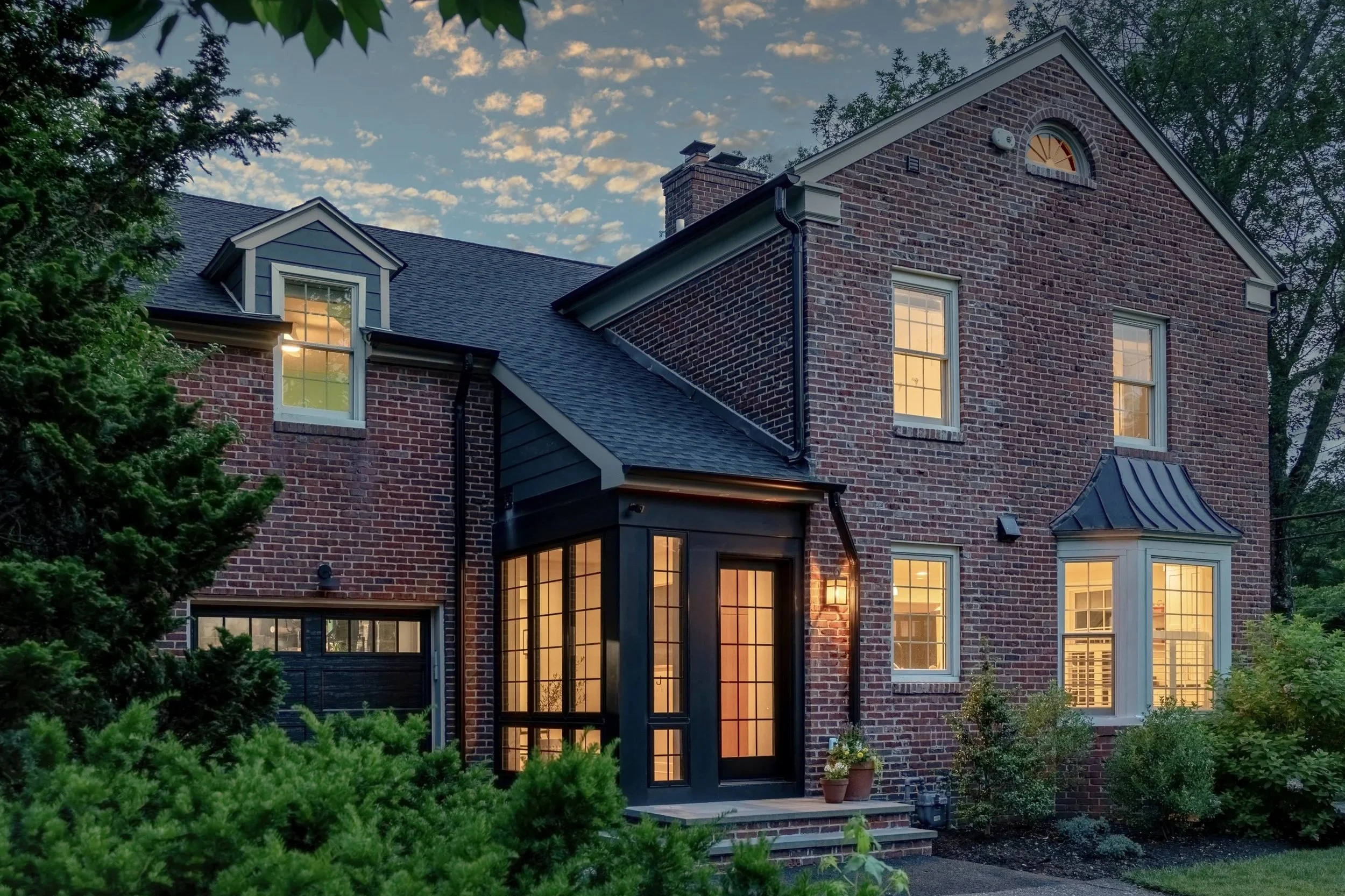 BRICK CENTER HALL - HELLO  (Copy)