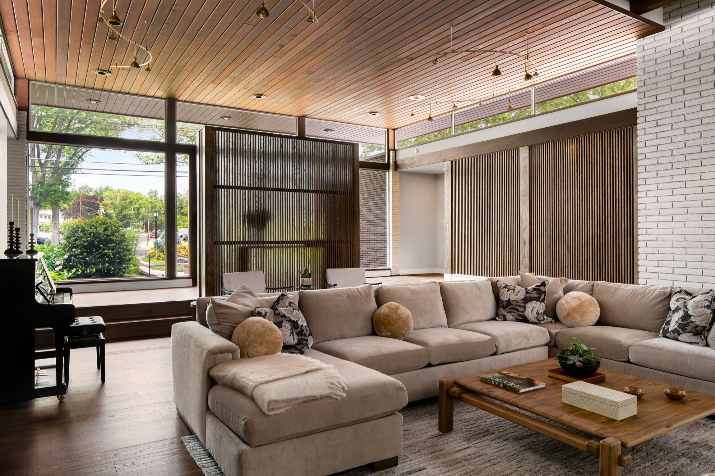 MID-CENTURY MODERN REVISITED