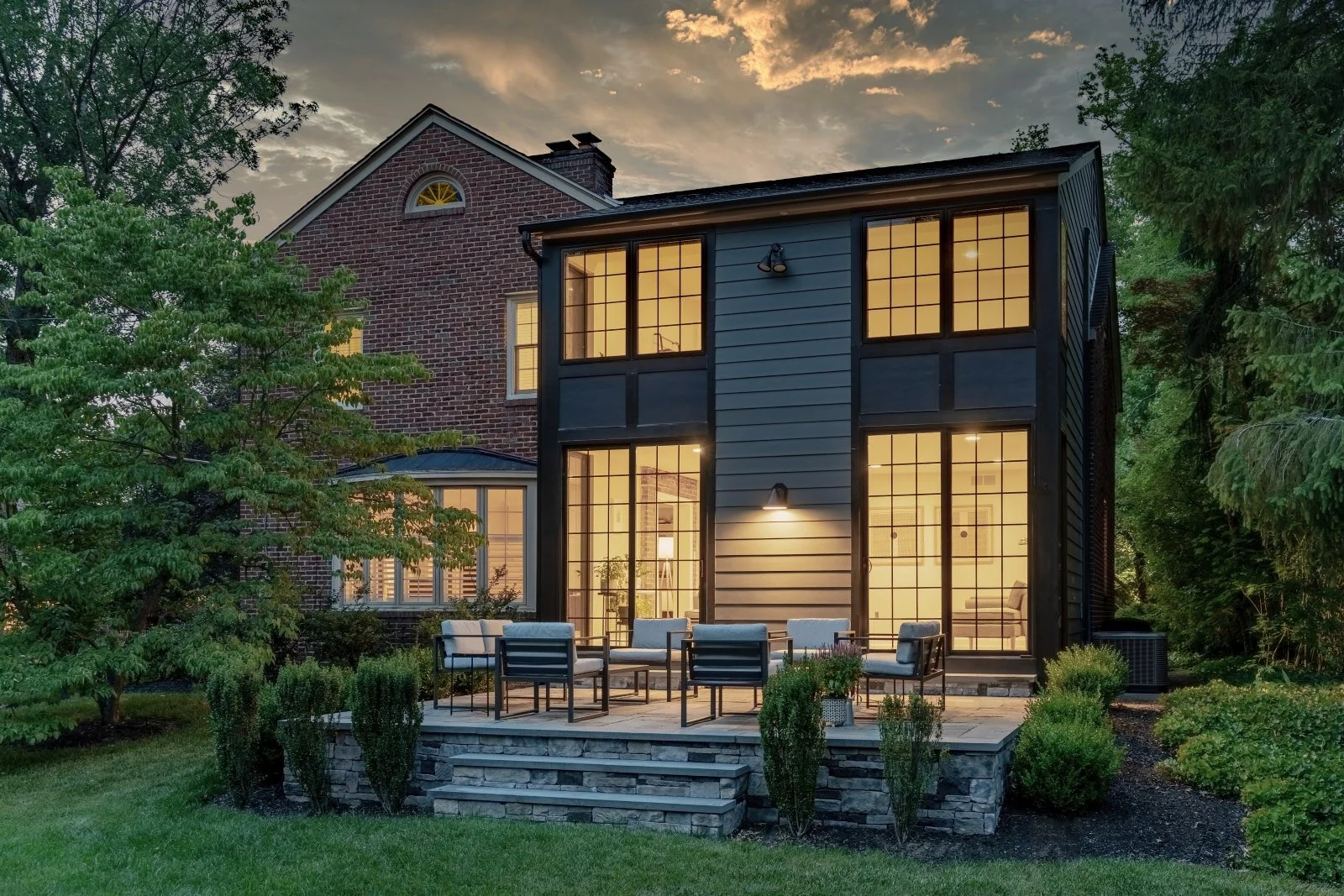 center-hall-industrial-minimalism-haddonfield-nj-rear-dusk-addition-yard.jpg.JPG