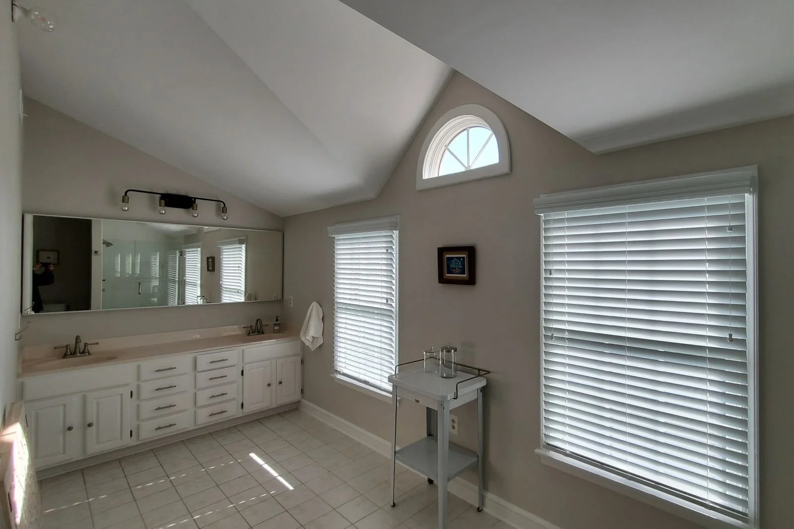 traditional-bathroom-before-modern-renovation-haddonfield-nj.jpg.jpg