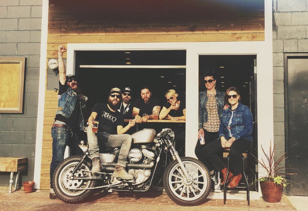 The Wick Moto crew looks like a good time! 