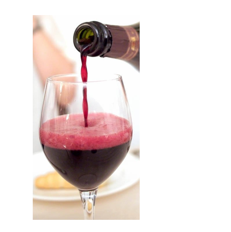 Glass_of_lambrusco_(19545132502).png