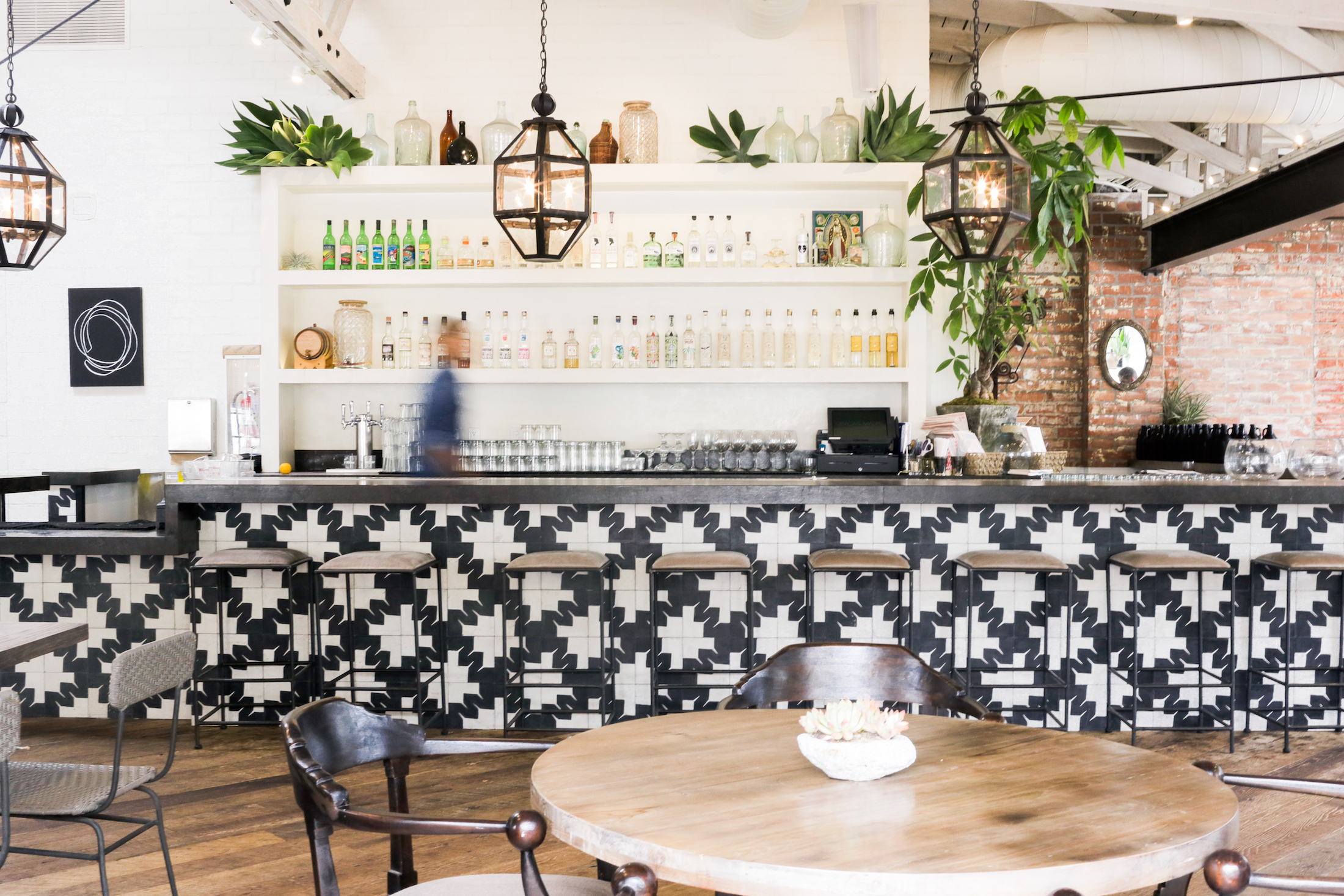 I love this plant based Mexican food spot in West Hollywood for a casual meal with girlfriends. Garcia Madres interior is gorgeous with cement tiles and a clean California modern feel to it. The food makes you think you could easily go vegan which is clearly a testament to how good it is. Also, the cheery "instagrammable" cocktails are a must for a great girls night.