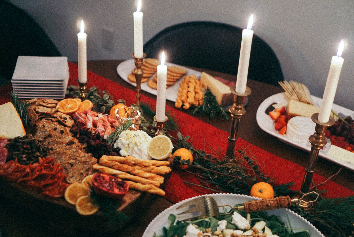 5-things-you-need-to-how-to-host-a-party-2.jpg