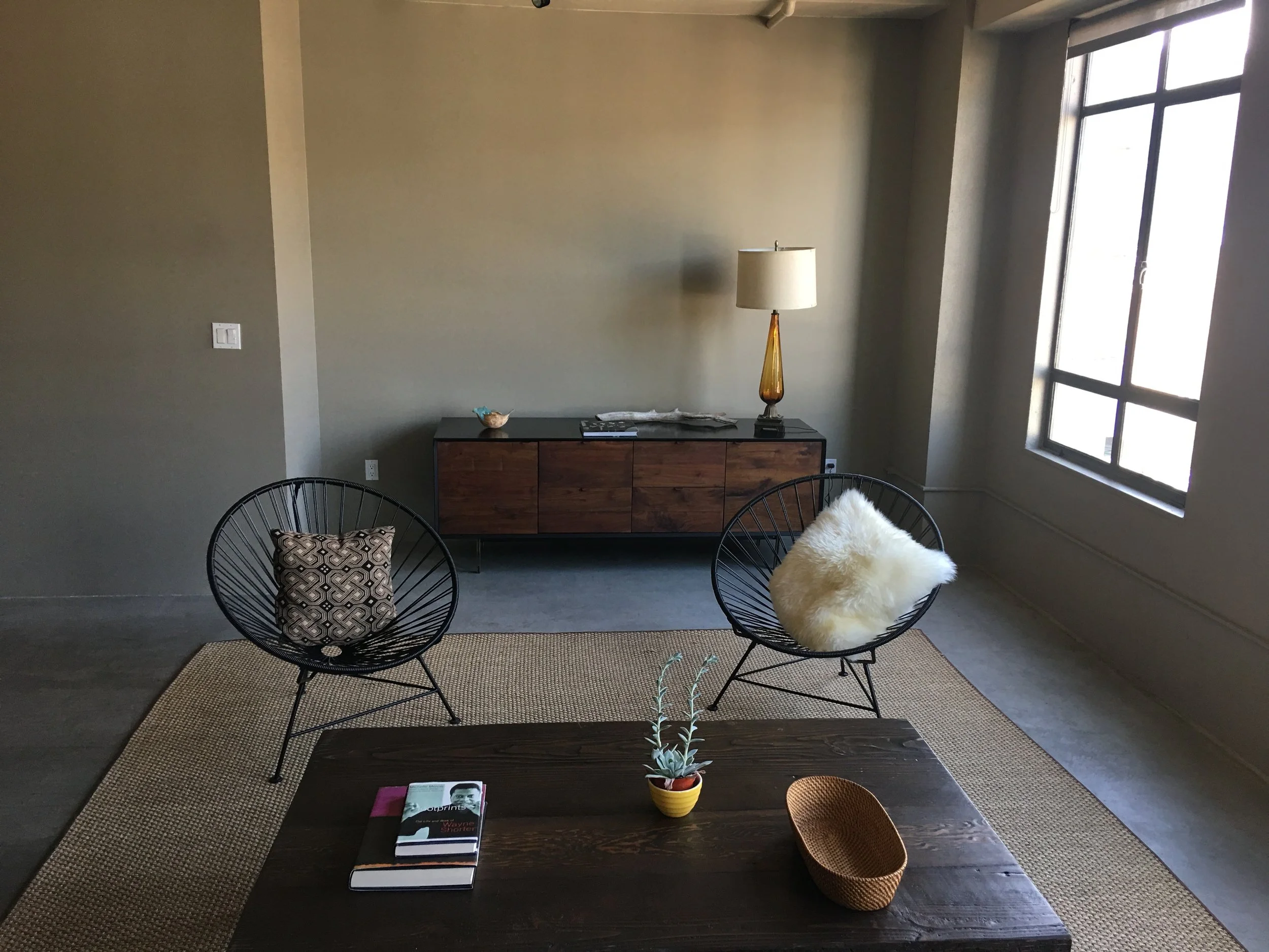 dtla-loft-pics-before-revamp-2.jpg