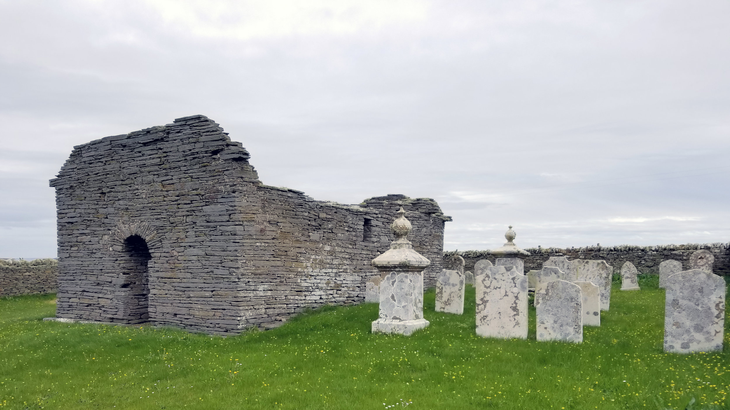 St Marys Chapel Graves Front.jpg