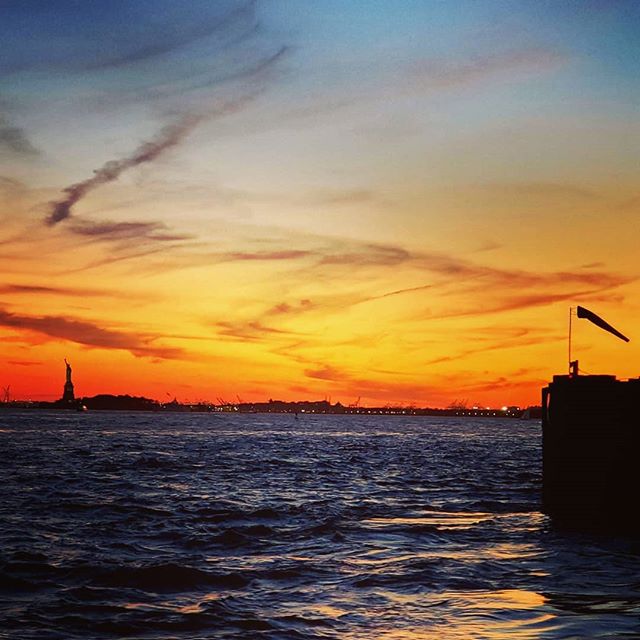This bit of America, I don't want to escape. #statenislandferry #statueofliberty
