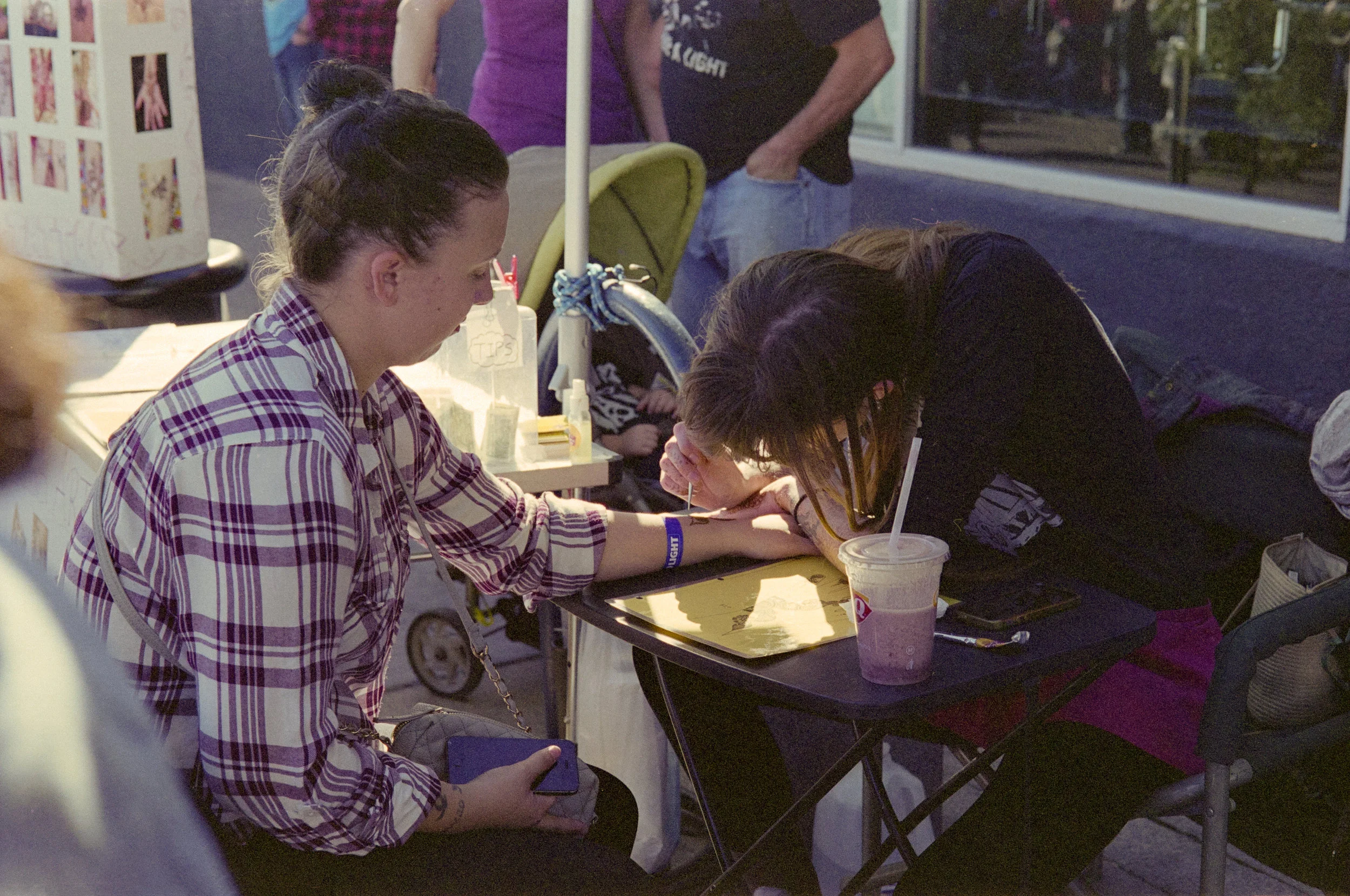 Painting with Henna (Fuji Reala 100)