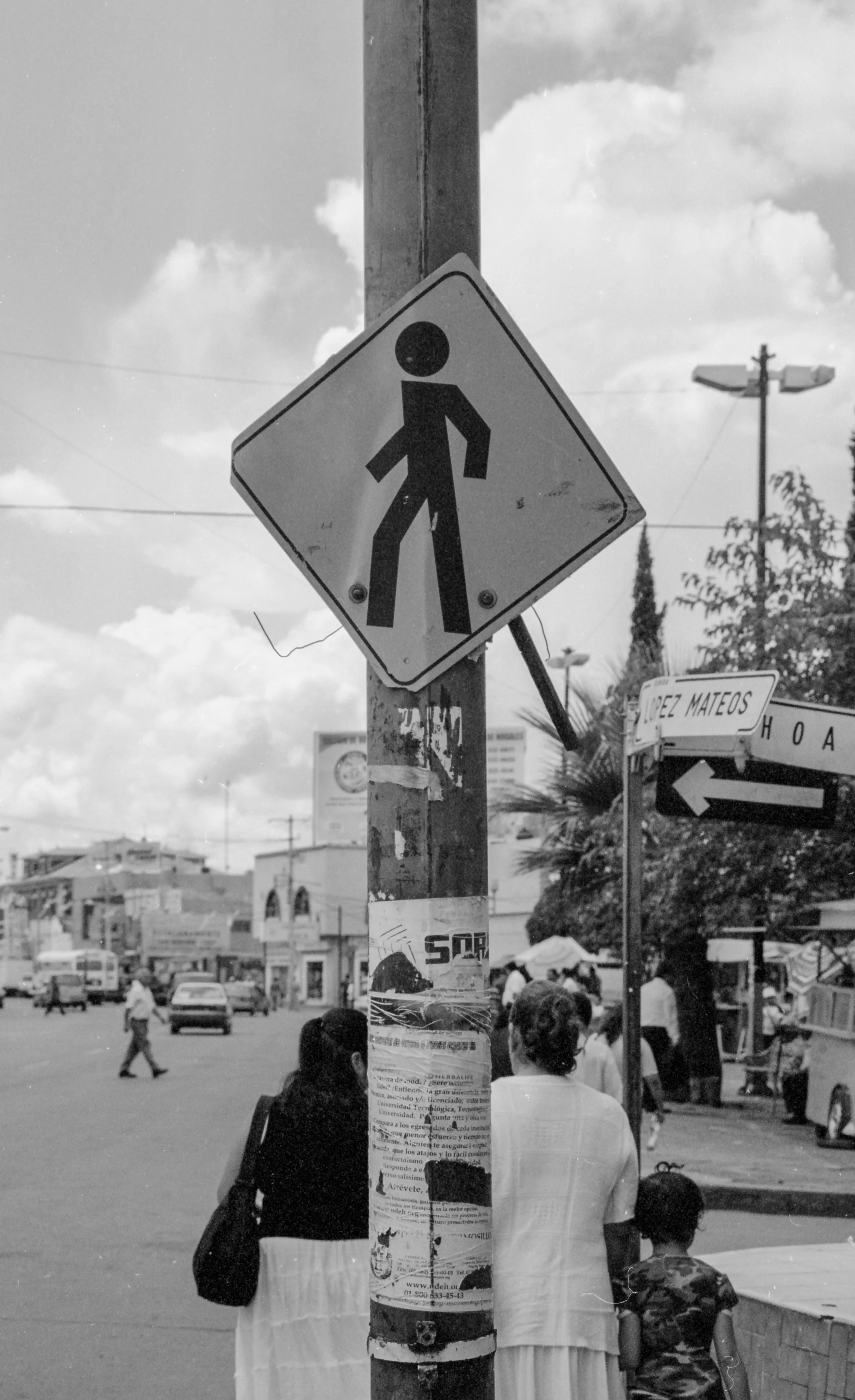 Pedestrian Crossing. Nogales, Sonora, Mexico, 2006 (Kodak BW400CN)