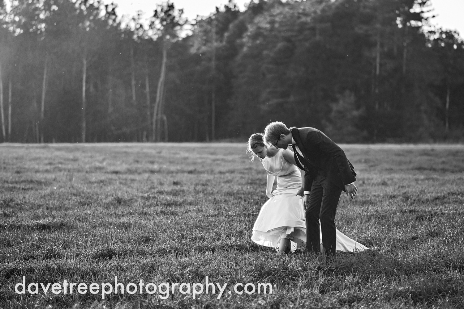 northern_michigan_wedding_photographer_grand_haven_wedding_photographer_30.jpg