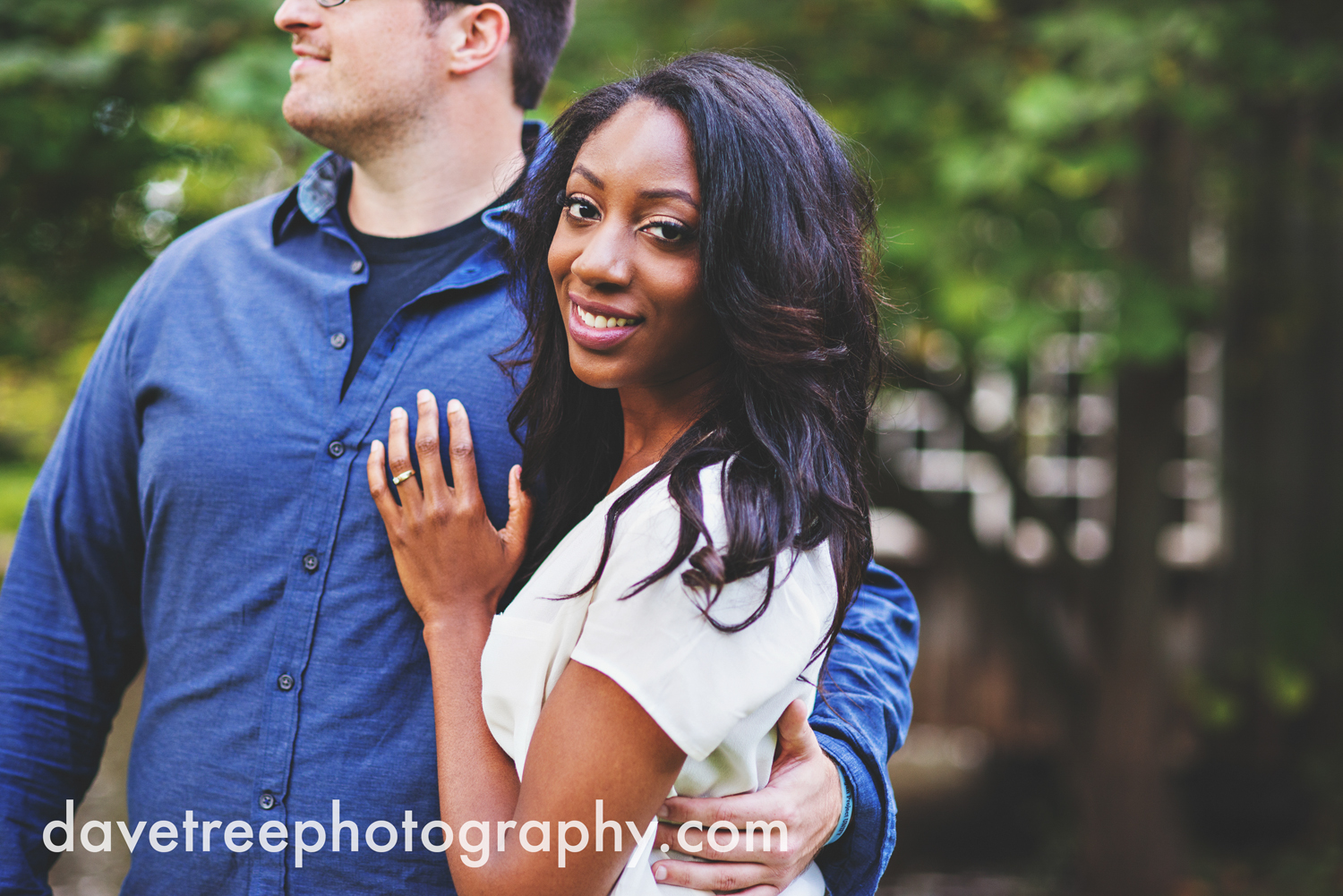 kalamazoo_wedding_photographer_kalamazoo_engagement_photographer_24.jpg