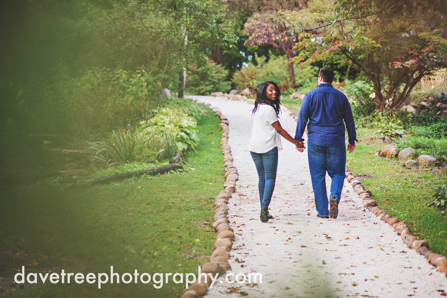 kalamazoo_wedding_photographer_kalamazoo_engagement_photographer_25.jpg