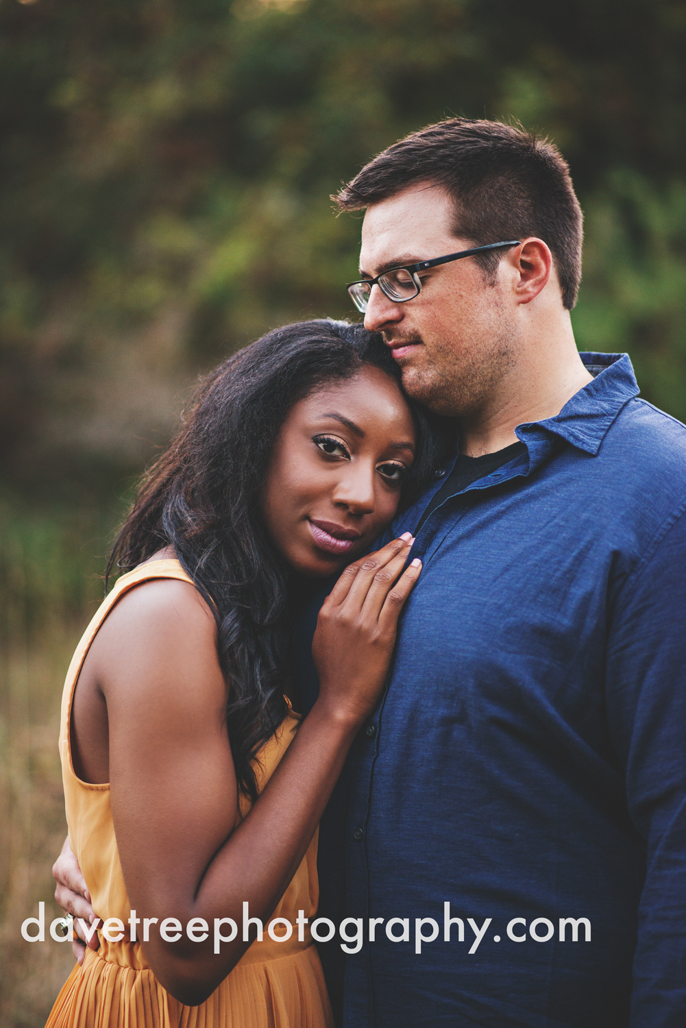 kalamazoo_wedding_photographer_kalamazoo_engagement_photographer_18.jpg